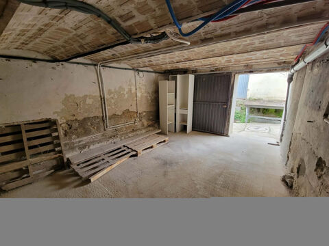 LOCAL DE 40M2 300 30730 Saint-bauzély