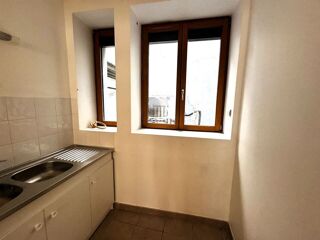  Immeuble à vendre 2 pièces 108 m²