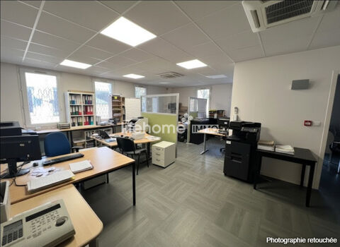   Opportunité rare – Bureaux d'environ 169 m² en emplacement 