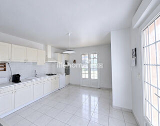 Vente Maison MAISON 5 CHAMBRES-TERRAIN 1000M2-PISCINE-GARAGE Fabrègues