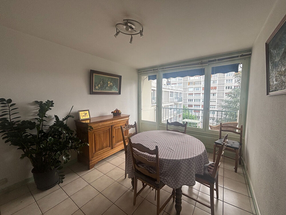 BELLEVUE F3 AVEC PARKING ET BALCON