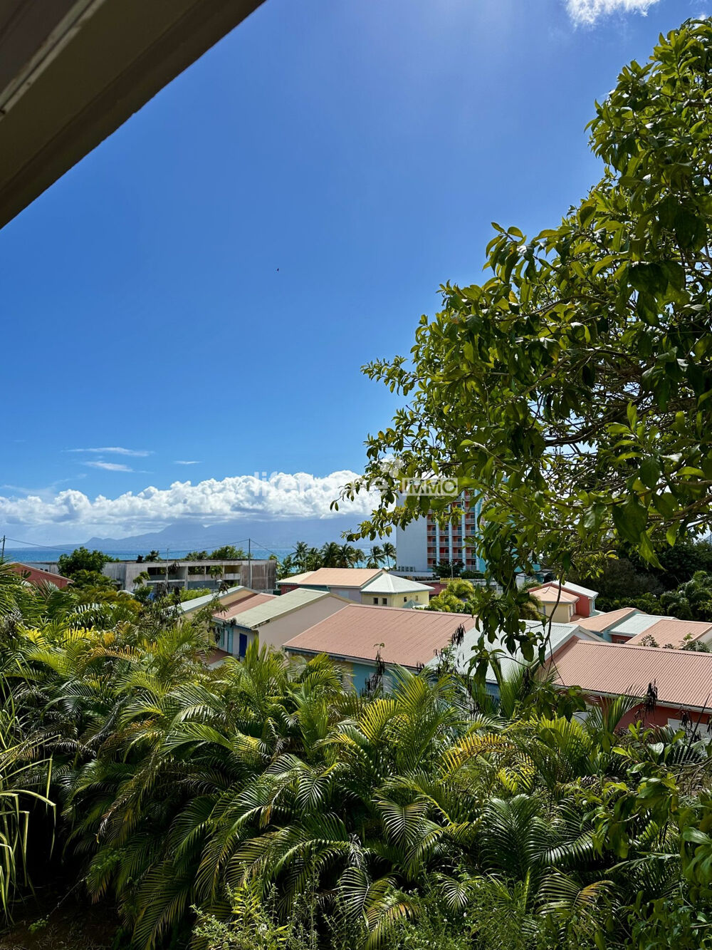Vente Appartement À vendre – Appartement T2 de 56m2 transformable en T3 – Le Gosier