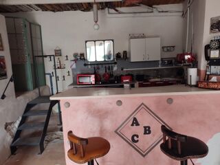  Parking / Garage  vendre 1 pice 48 m