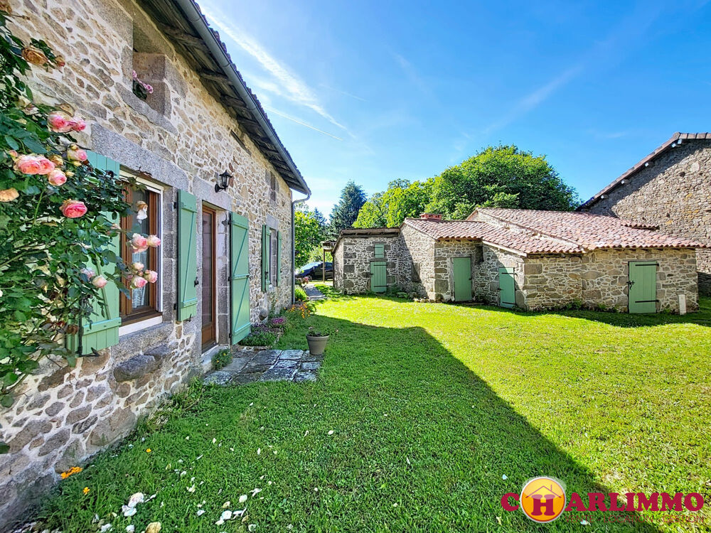 Maison 4 pièces 104 m² · à Montrollet · 104 m² · 159 000 €