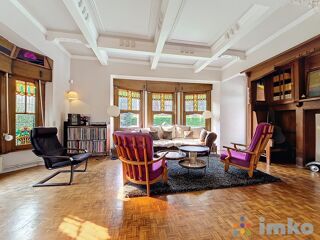  Villa  vendre 8 pices 295 m