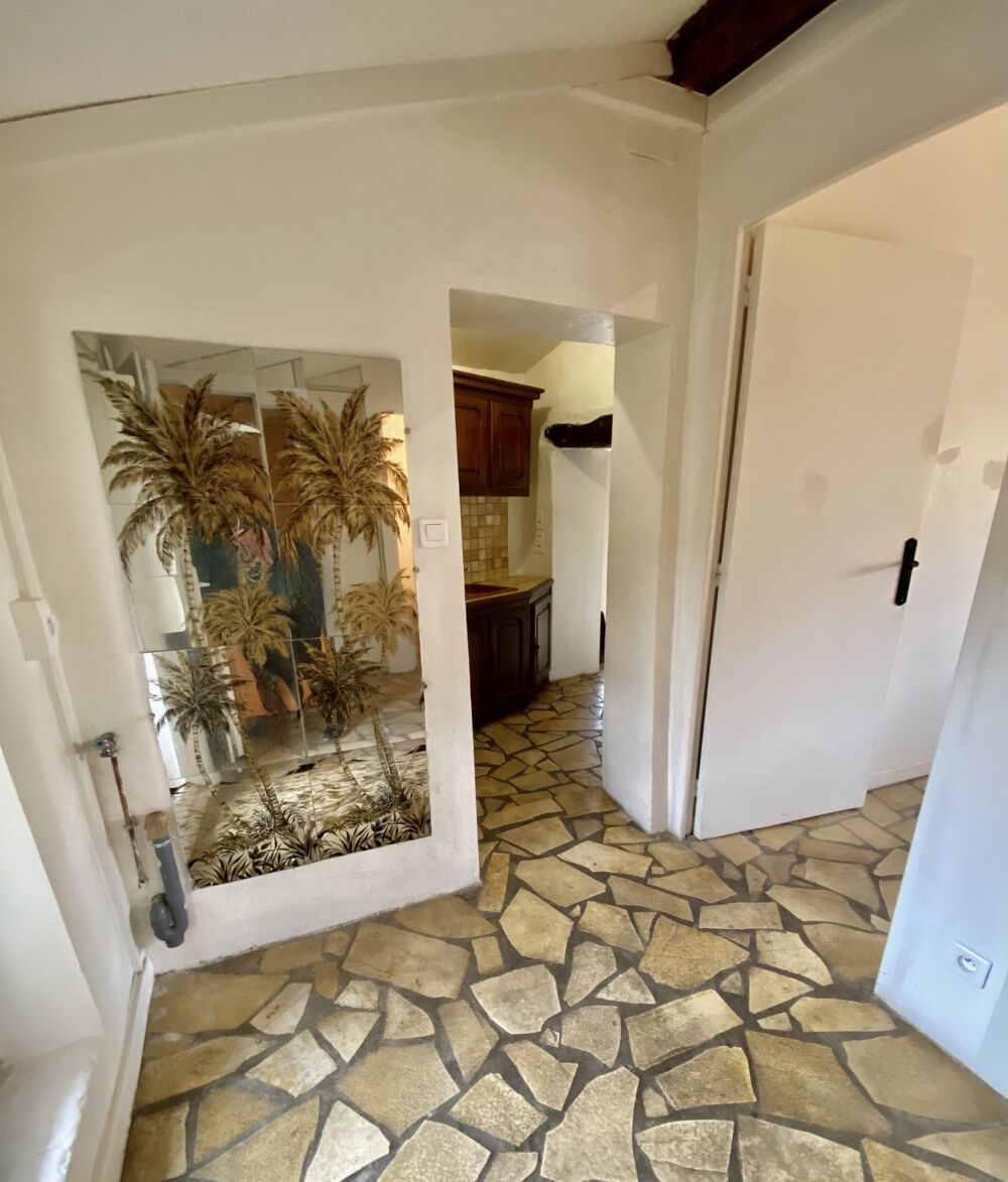 Vente Maison Grande Maison de village avec garage Creissan