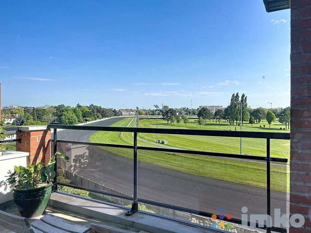 UNIQUE sur le marché : magnifique appartement avec vue imprenab
