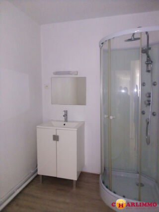  Appartement à louer 3 pièces 58 m²