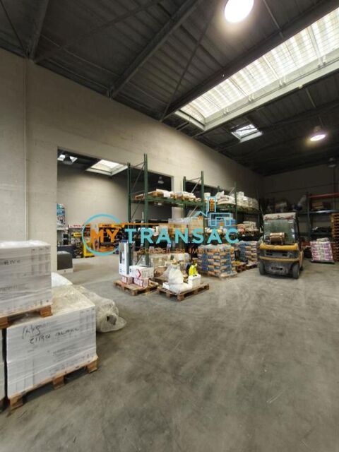 BRIE COMTE ROBERT - MY TRANSAC vous propose des locaux d'activit&eacute; avec Bureaux d'accompagnement d'une surface 245 m&sup2; &agrave; 425 m&sup2; 2 77170 Brie-comte-robert