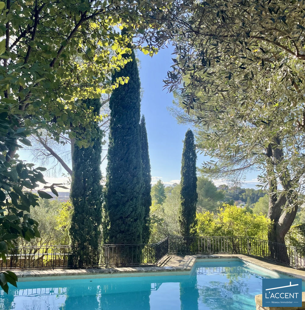 � vendre  Villa N�mes (30000)