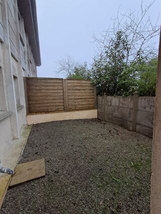  Appartement à louer 2 pièces 55 m²