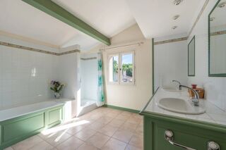  Maison � vendre 3 pi�ces 255 m�