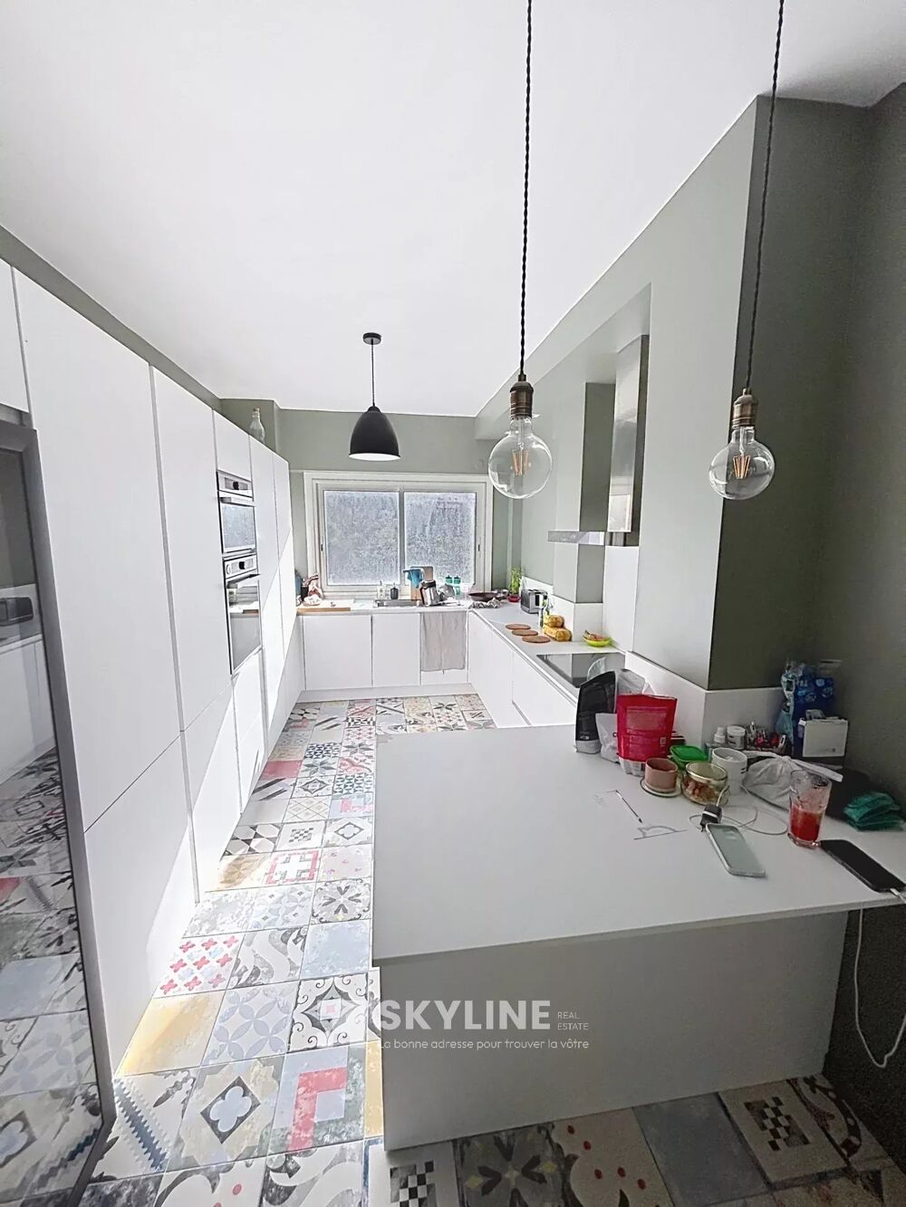 Vente Appartement Superbe T4 traversant de 96m2 + 12m2 d'extérieur, idéalement sit Marseille 12