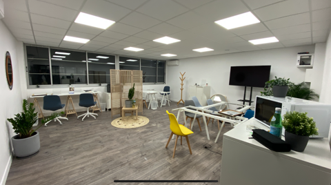 Bureau &agrave; Louer - 40m2 &agrave; N&icirc;mes Ville Active 683 30900 Nimes