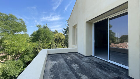   Appartement T3 de 74m2 � r�nover avec terrasse, 2 parkings � St Drezery Appartement - 3 pi�ce(s) - 73 m�