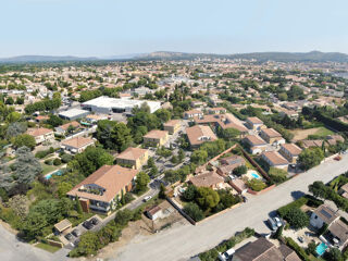  Maison 4 pi�ces 96 m� Salon de provence