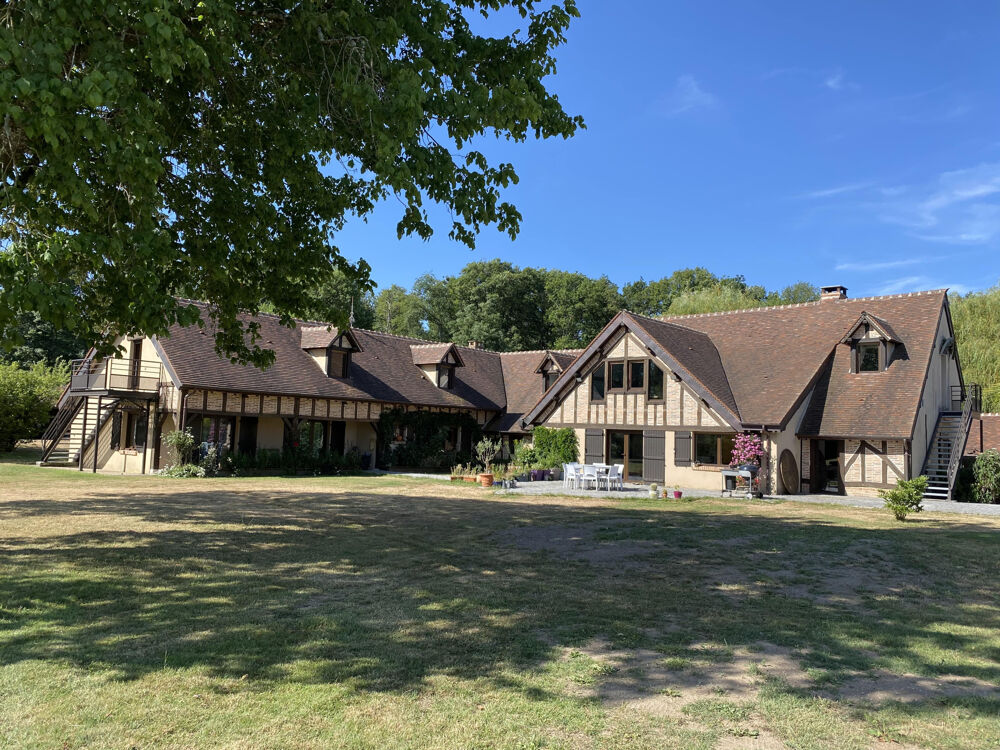 SUPERBE PROPRIÉTÉ AVEC ÉTANG SUR 51HA