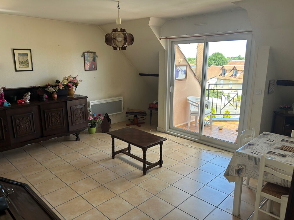 APPARTEMENT DEUX CHAMBRES PROCHE COMMODITÉS