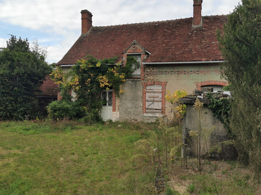 Fermette a restaurer sur 6500m2 de terrain constructible