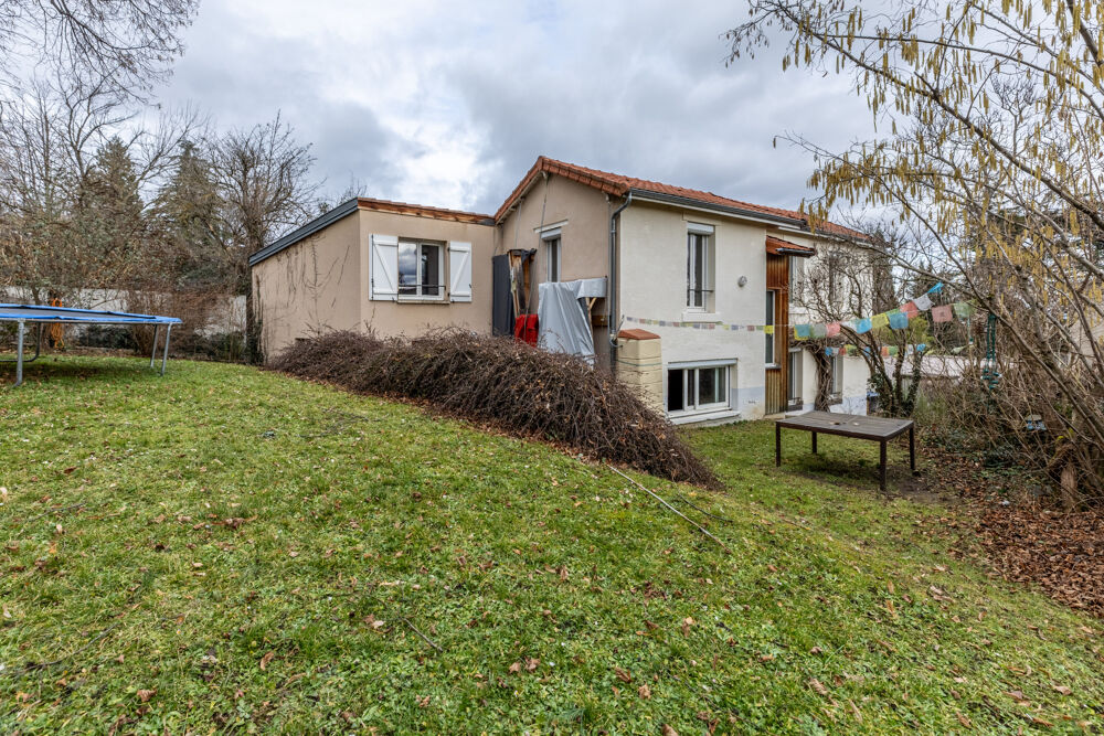Chamalières, 63400, avenue Joseph Claussat, Maison 5 chambres, terrain 550 m2, 325 000 euros Frais dagence in