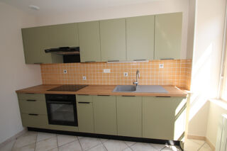  Appartement à louer 4 pièces 76 m²