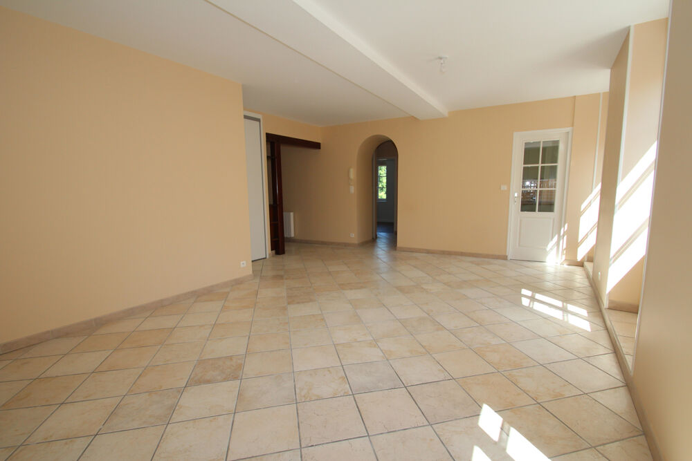 DECIZE, bel appartement F4