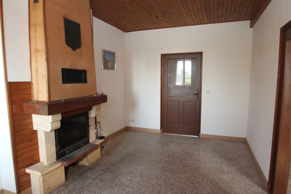 A CHARRIN, maison de campagne