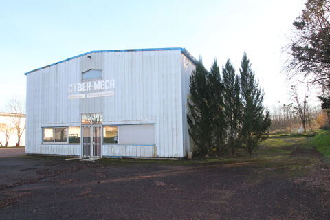   SOUGY SUR LOIRE, Bâtiment à usage industriel 