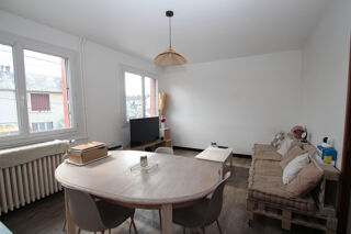  Appartement à louer 4 pièces 70 m²