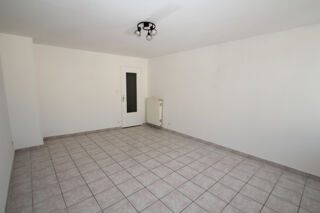  Appartement à louer 2 pièces 67 m²