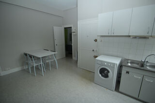 Appartement à louer 1 pièce 38 m²