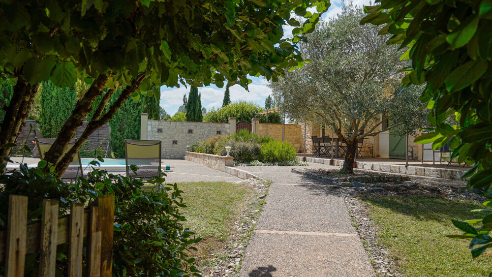 � vendre  Propri�t�/ch�teau Montcuq (46800)