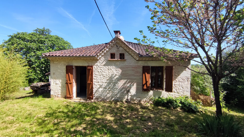 Vente Maison Maison en pierre d'env 100 m2 et ses dépendances sur un terrain de 2690 m2 Trejouls