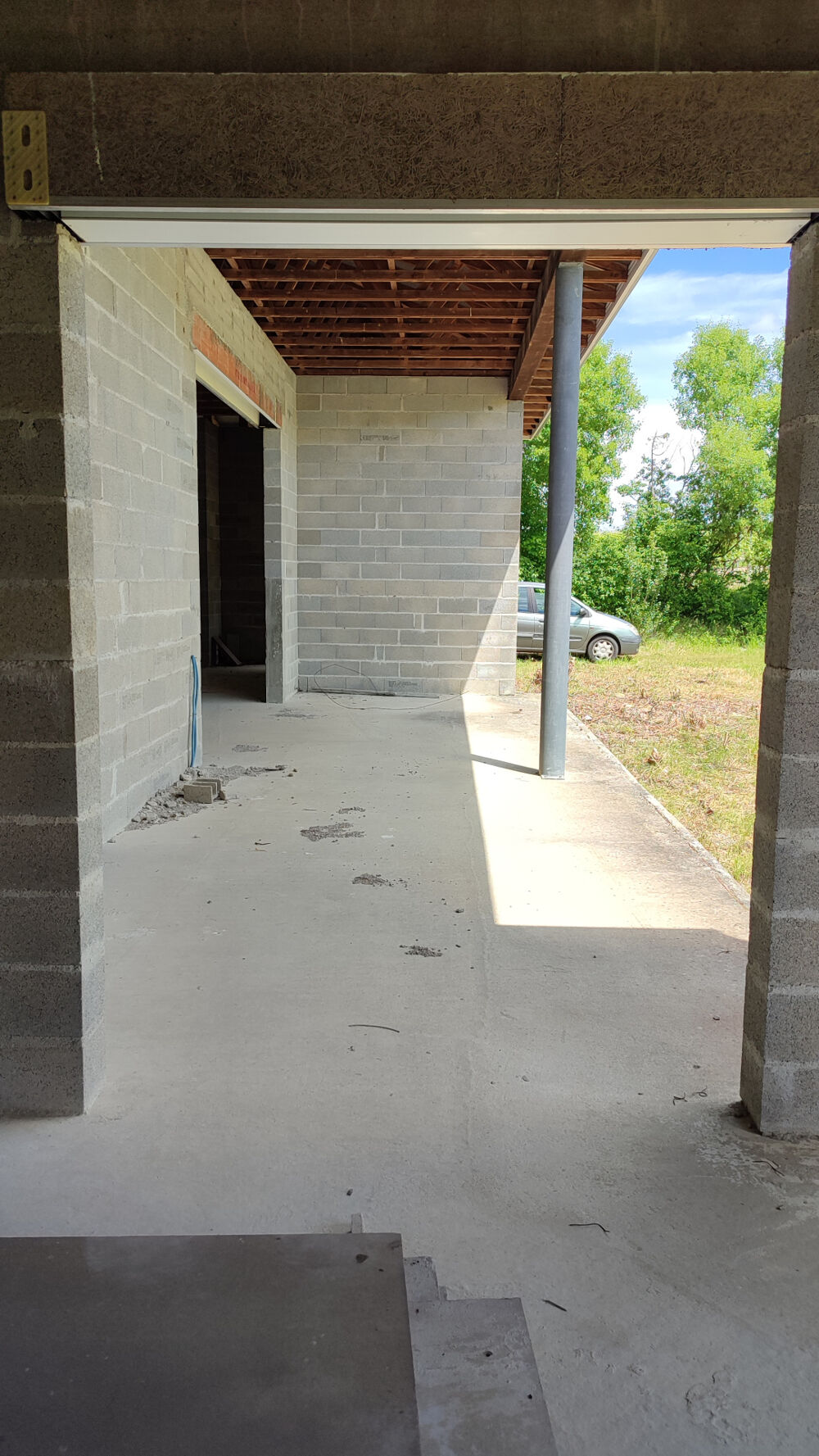 Vente Autre Maison en cours de construction, située sur un terrain de plus de 7 000 m2, isolé au bout d'un sans issue. Anthe
