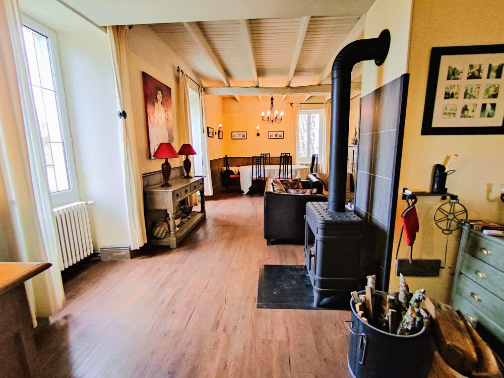 � vendre  Propri�t�/ch�teau Montcuq (46800)