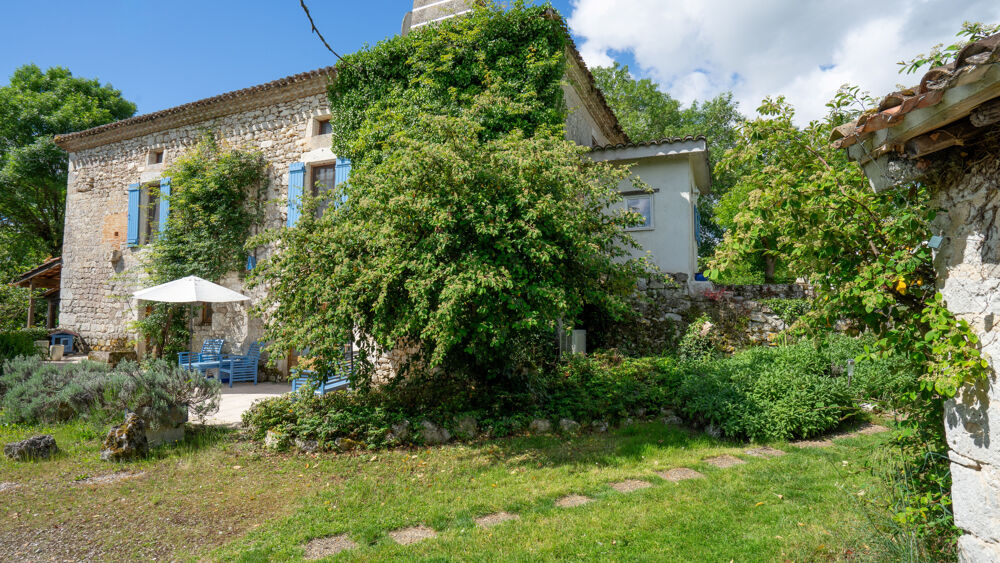 Vente Maison PROPRIÉTÉ ÉQUESTRE DE CARACTÈRE AVEC 5 HECTARES, PISCINE COUVERTE ET DÉPENDANCES Anthe
