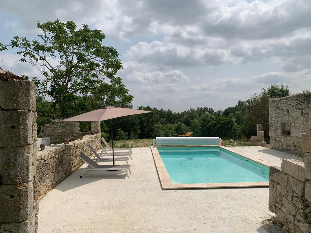Magnifique maison en pierre de 227 m2 entièrement restaurée et ses dépendances