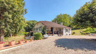  Propriété/château à vendre 6 pièces 140 m²