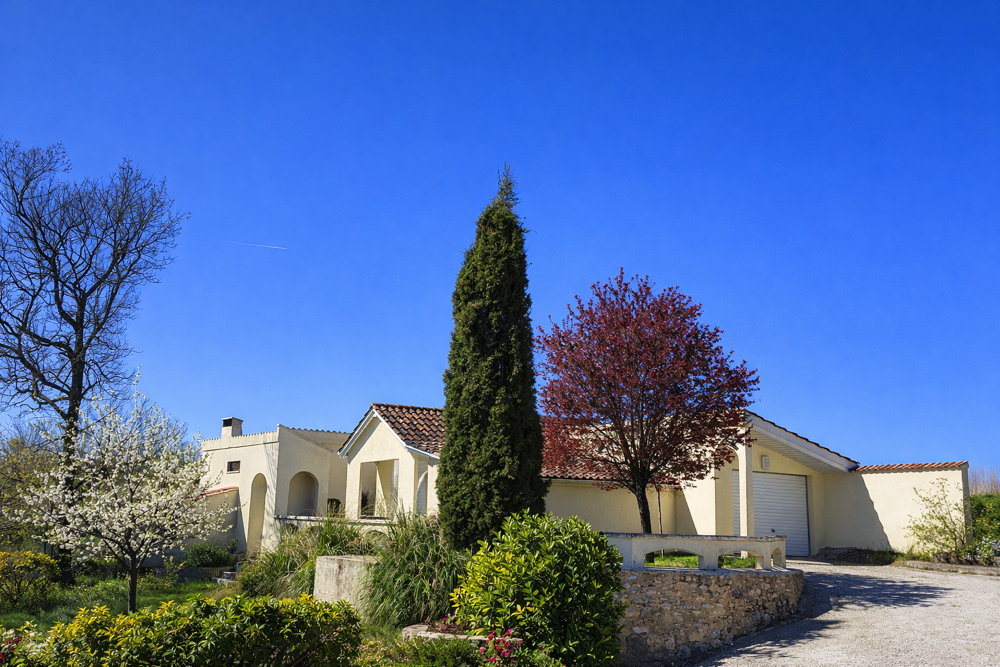 Vente Maison Maison sur les hauteurs de Montaigu, 3 chambres , gargage, jardin et bassin. Montaigu de quercy