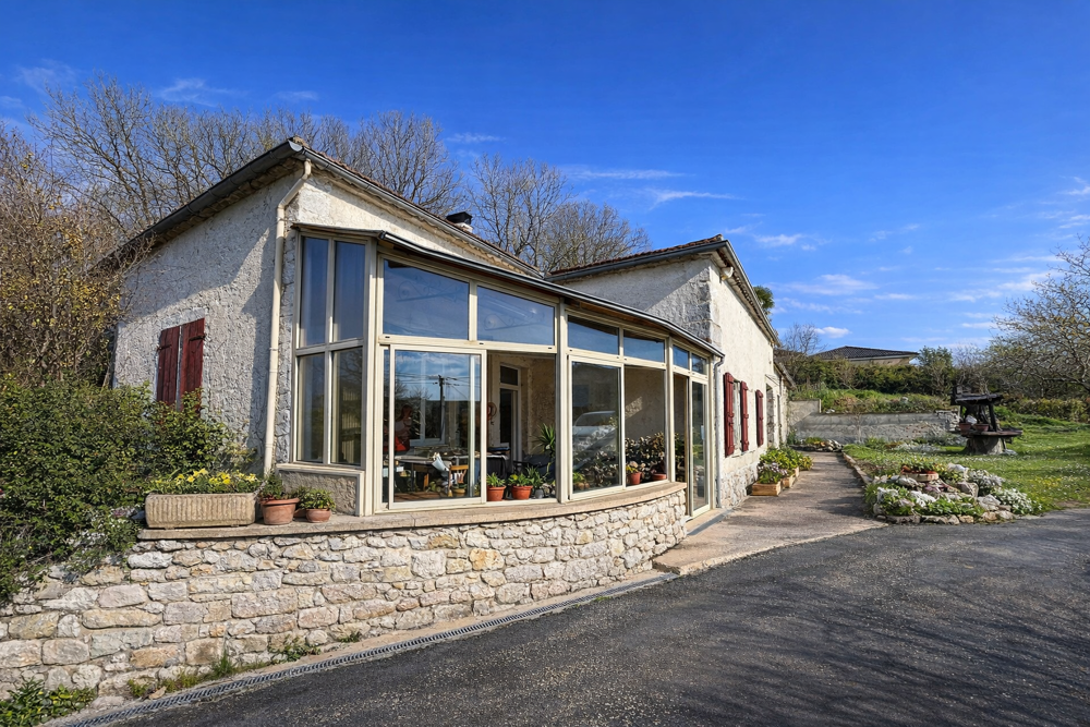 Charmante maison à rénover avec dépendances