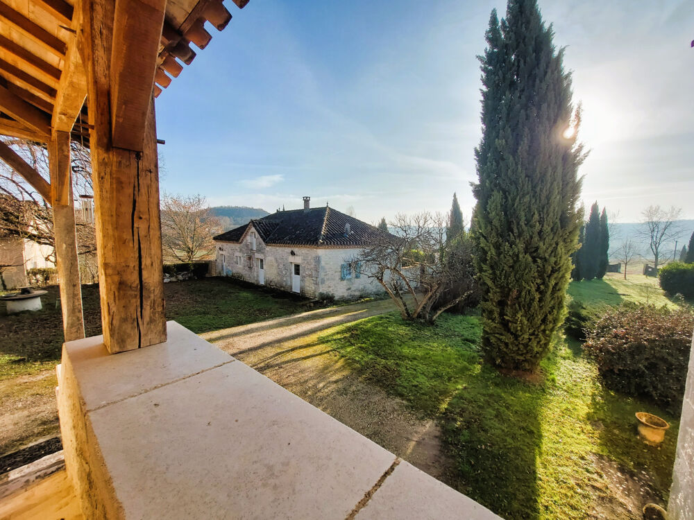� vendre  Propri�t�/ch�teau Montcuq (46800)
