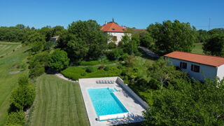  Propriété/château à vendre 15 + pièces 636 m²
