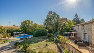 Propriété/château à vendre 14 pièces 510 m²