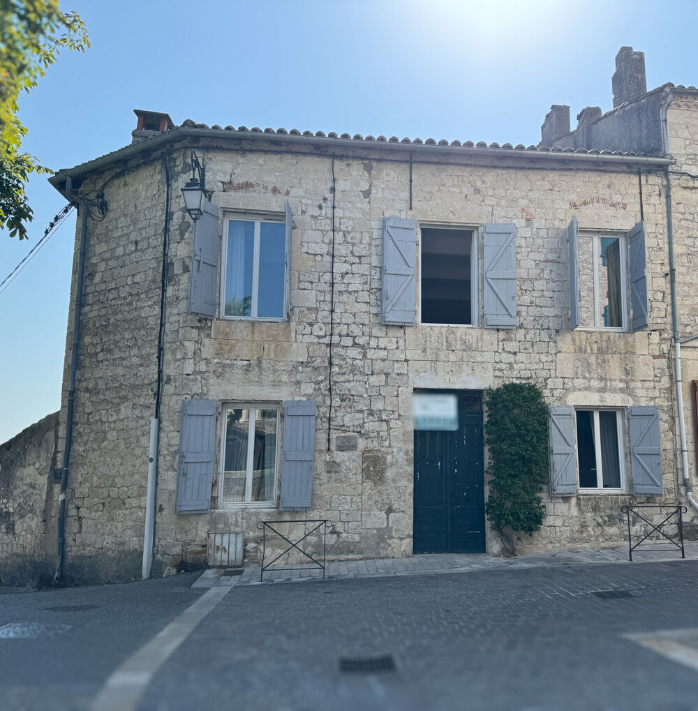 superbe maison en pierre de village d'env 300 m2 avec son jardin, dépendance et vue imprenable