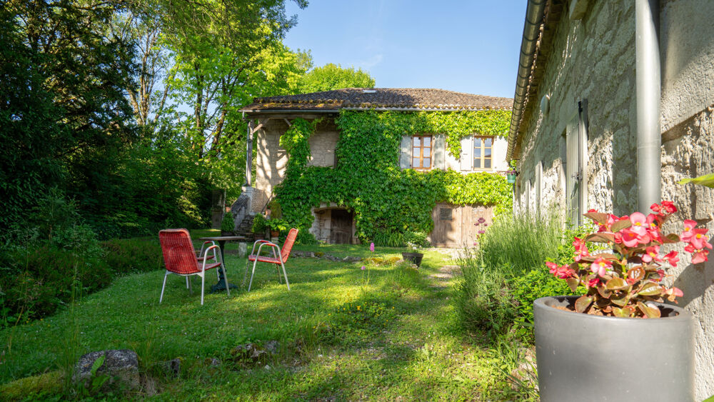 à vendre  Maison Montcuq (46800)