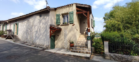   Maison de village atypique avec vue imprenable, piscine, deux chambre , jardin et chambre d'ami Maison - 5 pi�ce(s) - 100 m�