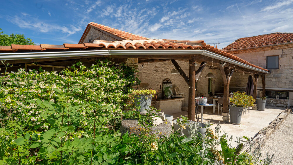 Domaine de Charme avec 5 Gîtes, 2 Maisons Indépendantes et 1,9 ha