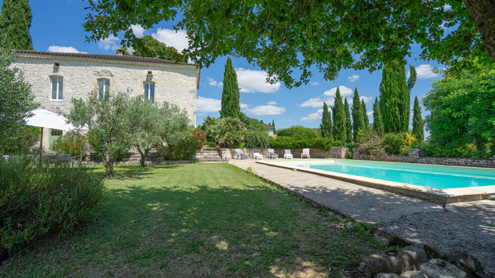 � vendre  Propri�t�/ch�teau Montcuq (46800)
