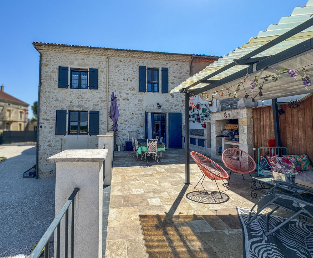 Maison 4 pièces 160 m² · à St Nazaire de Valentane · 160 m² · 296 800 €