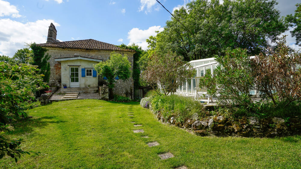 Vente Maison PROPRIÉTÉ ÉQUESTRE DE CARACTÈRE AVEC 5 HECTARES, PISCINE COUVERTE ET DÉPENDANCES Anthe
